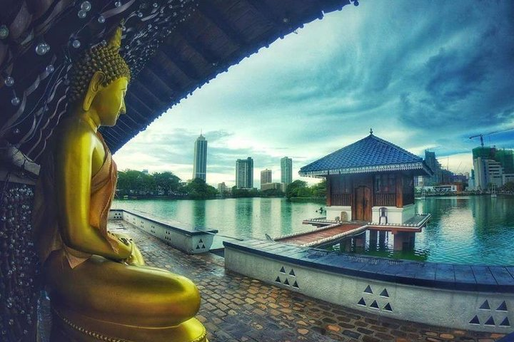 Gangaramaye Temple Colombo, Srilanka